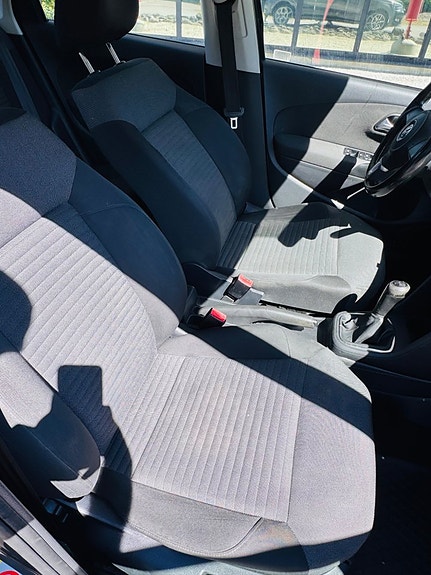 Volkswagen Polo 9 of 10