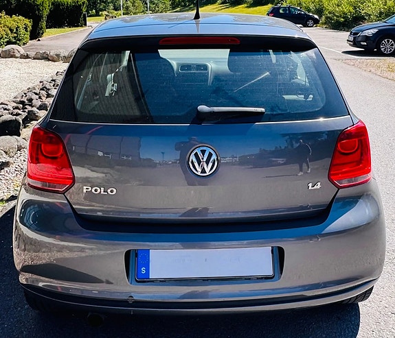 Volkswagen Polo 2 of 5