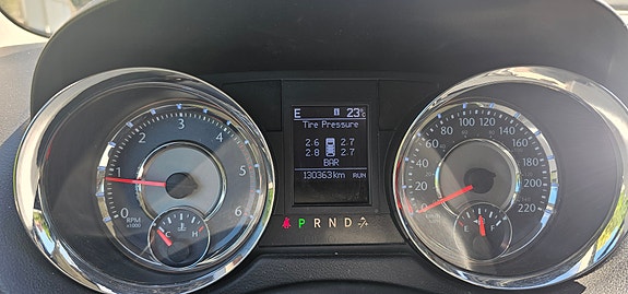 Lancia Voyager 4 of 5