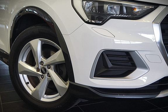 Audi Q3 7 of 16
