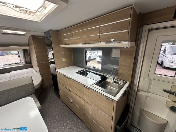 Adria ADORA 613 PK * Mover * Isabella förtält 13 of 19