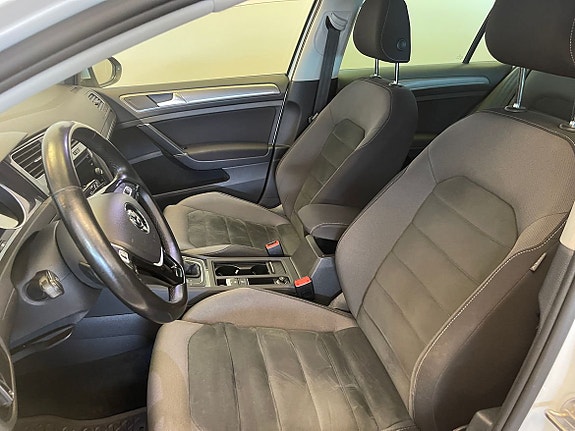 Volkswagen Golf Alltrack 7 of 14