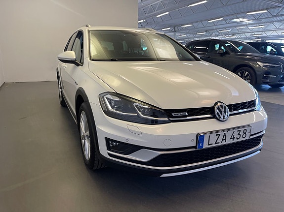 Volkswagen Golf Alltrack 6 of 14