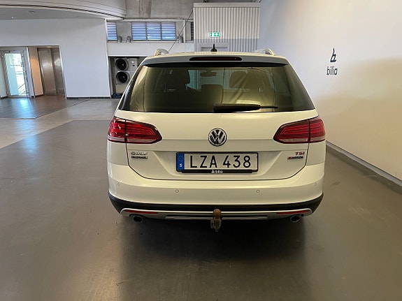 Volkswagen Golf Alltrack 4 of 14