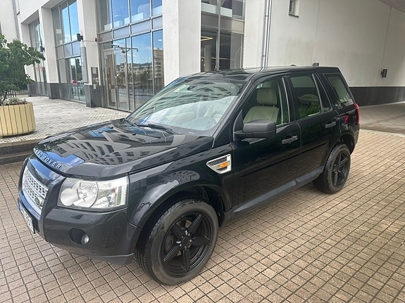 Land Rover Freelander 2 2 of 5