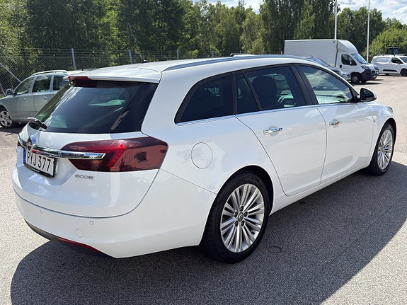 Opel Insignia 4 of 5