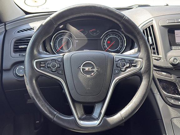 Opel Insignia 10 of 12