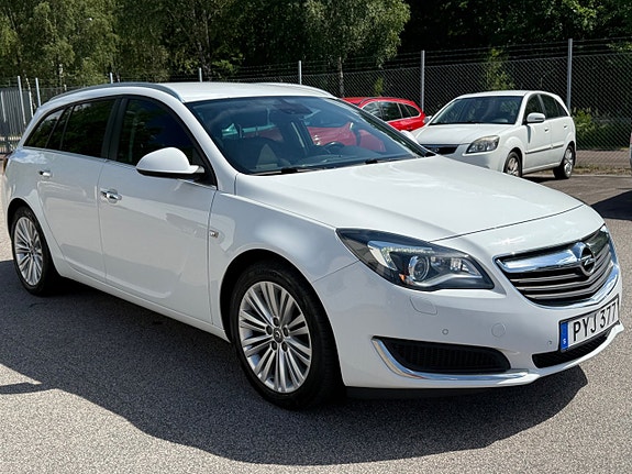 Opel Insignia 3 of 5