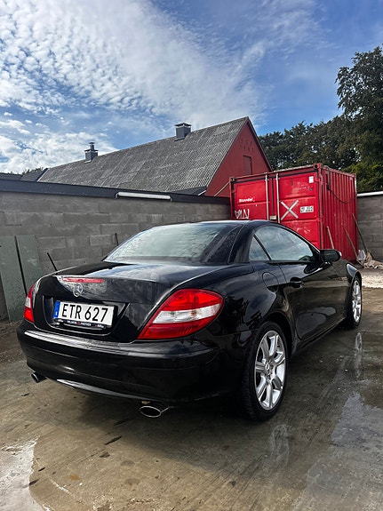 Mercedes-Benz SLK200 5 of 5