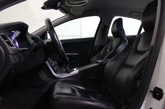 Volvo S60 11 of 18