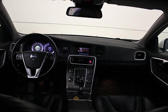 Volvo S60 12 of 18