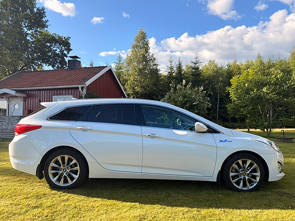 Hyundai i40 4 of 5