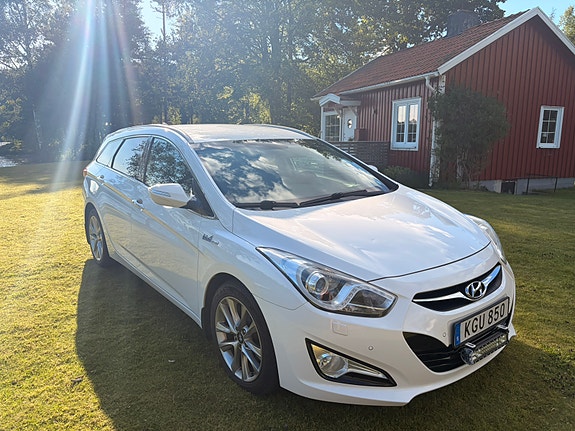 Hyundai i40 3 of 5