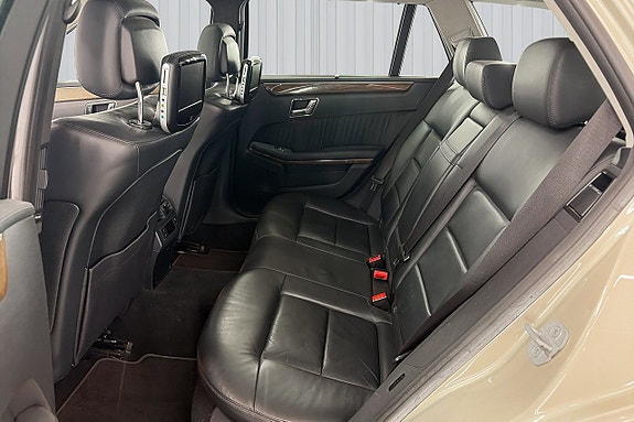 Mercedes-Benz E350 17 of 20