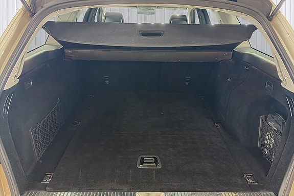 Mercedes-Benz E350 20 of 20