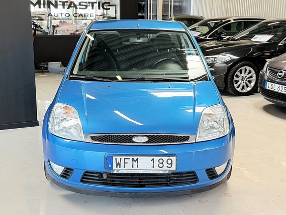 Ford Fiesta 4 of 5