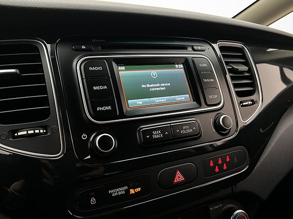 Kia Carens 21 of 30
