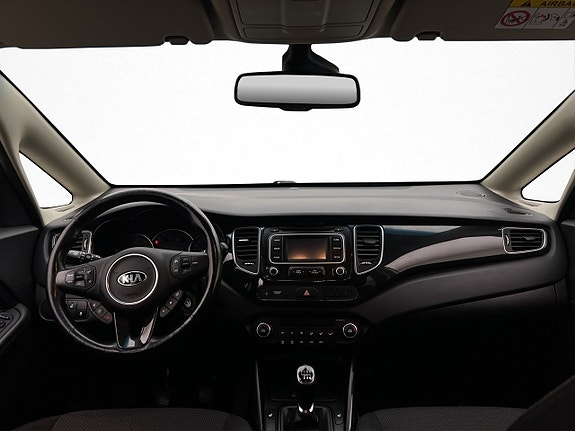 Kia Carens 13 of 30
