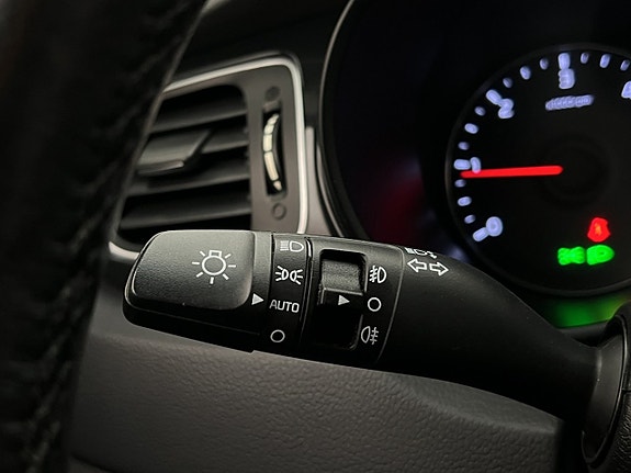 Kia Carens 26 of 30