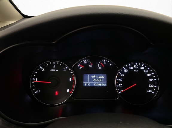 Kia Carens 20 of 30
