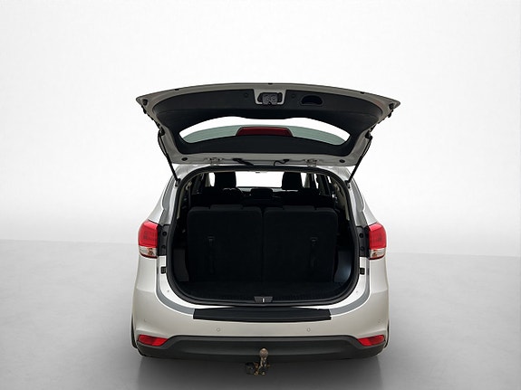 Kia Carens 27 of 30