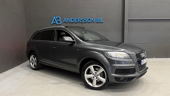 Audi Q7 2 of 5