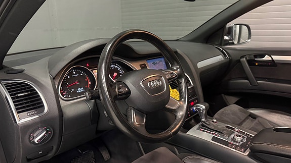 Audi Q7 13 of 30