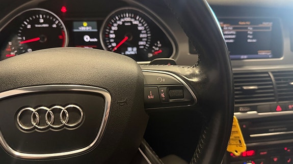 Audi Q7 30 of 30