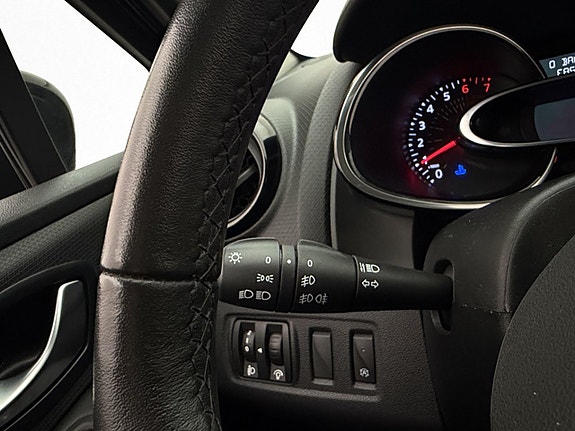 Renault Clio 20 of 30