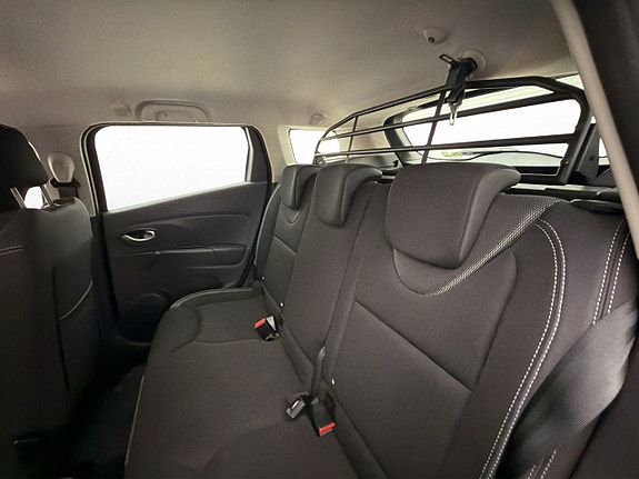 Renault Clio 14 of 30