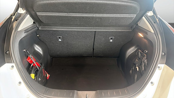 Nissan Leaf 10 of 19