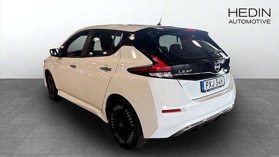 Nissan Leaf 3 of 19