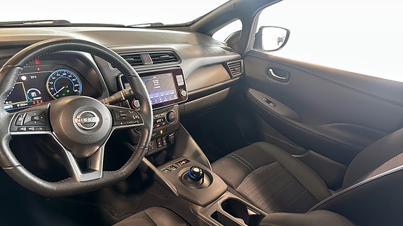 Nissan Leaf 13 of 19