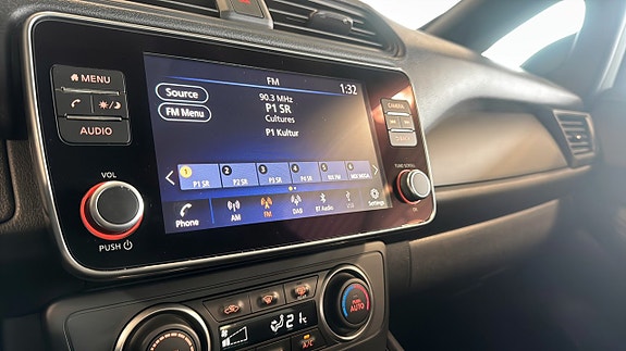 Nissan Leaf 17 of 19