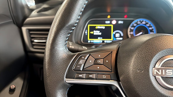 Nissan Leaf 14 of 19