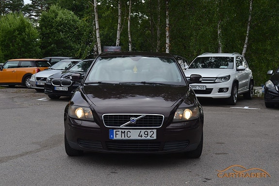 Volvo S40 5 of 5