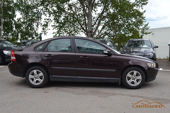 Volvo S40 4 of 5