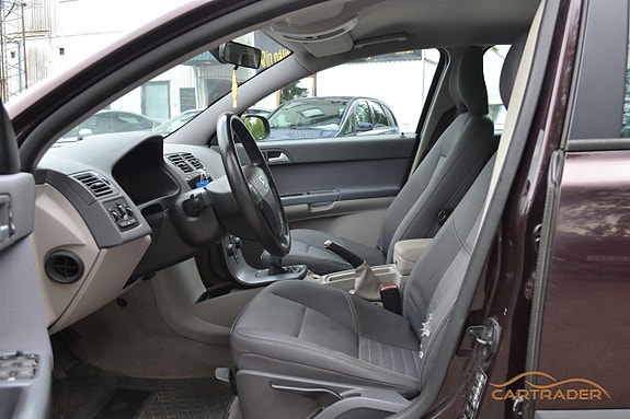 Volvo S40 6 of 11