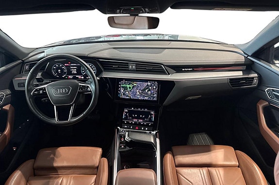 Audi Q8 10 of 25