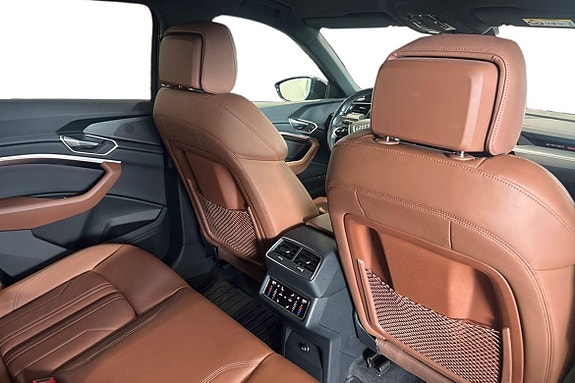 Audi Q8 18 of 25