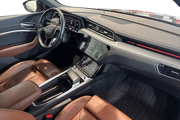 Audi Q8 17 of 25