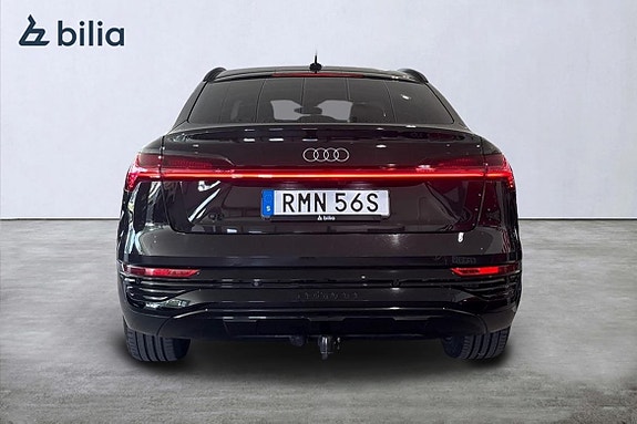 Audi Q8 4 of 5