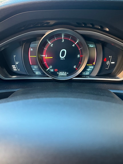 Volvo V40 7 of 13