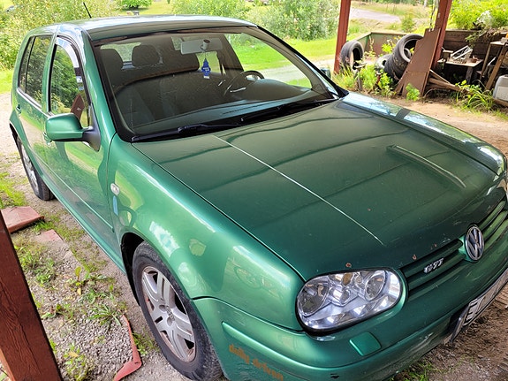 Volkswagen Golf IV 3 of 3