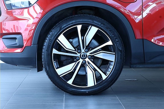 Volvo XC40 5 of 5