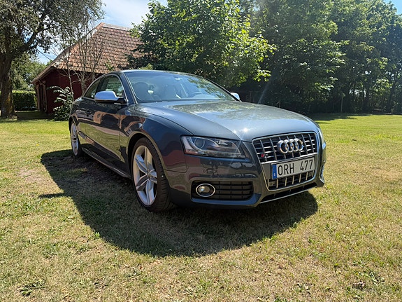 Audi A5 2 of 8