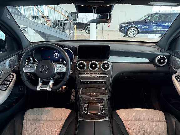 Mercedes-Benz GLC43 16 of 25