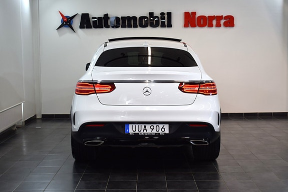 Mercedes-Benz GLE400 4 of 5