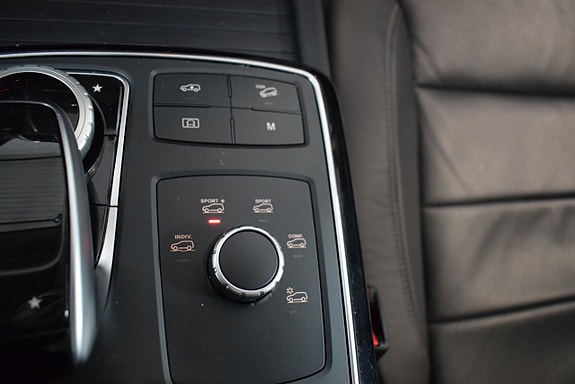 Mercedes-Benz GLE400 18 of 23