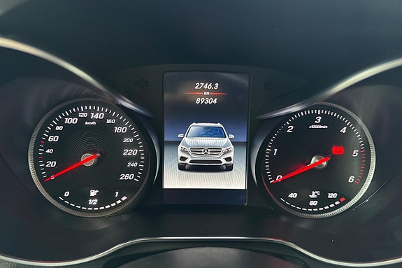 Mercedes-Benz GLC220 d 14 of 23